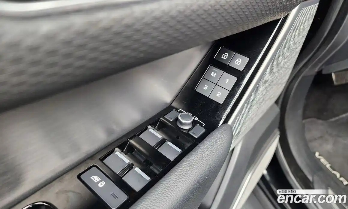 Land Rover Range Rover Velar 2021 3.0 автомат (гидро), фото 28