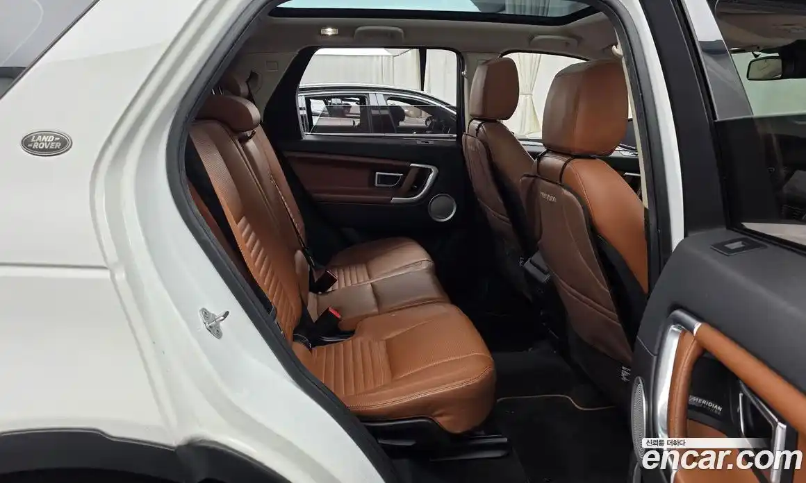 Land Rover Discovery Sport 2016 2.0 автомат (гидро), фото 12