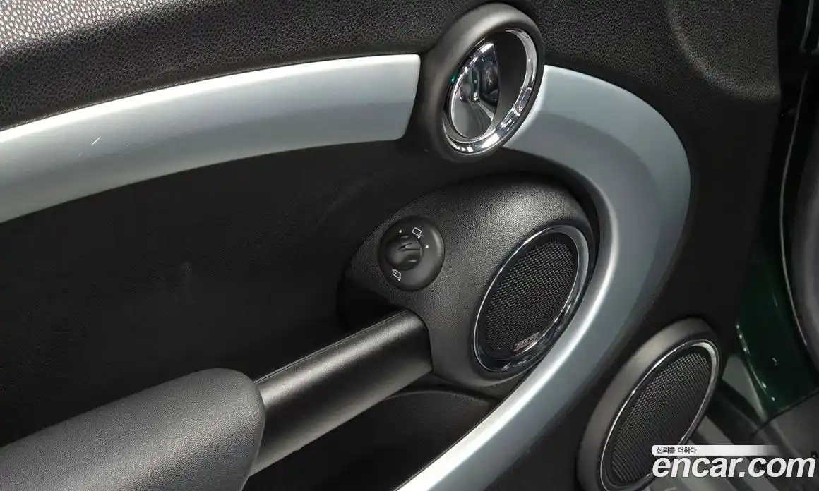 Mini Coupe 2012 1.6 автомат (гидро), фото 17