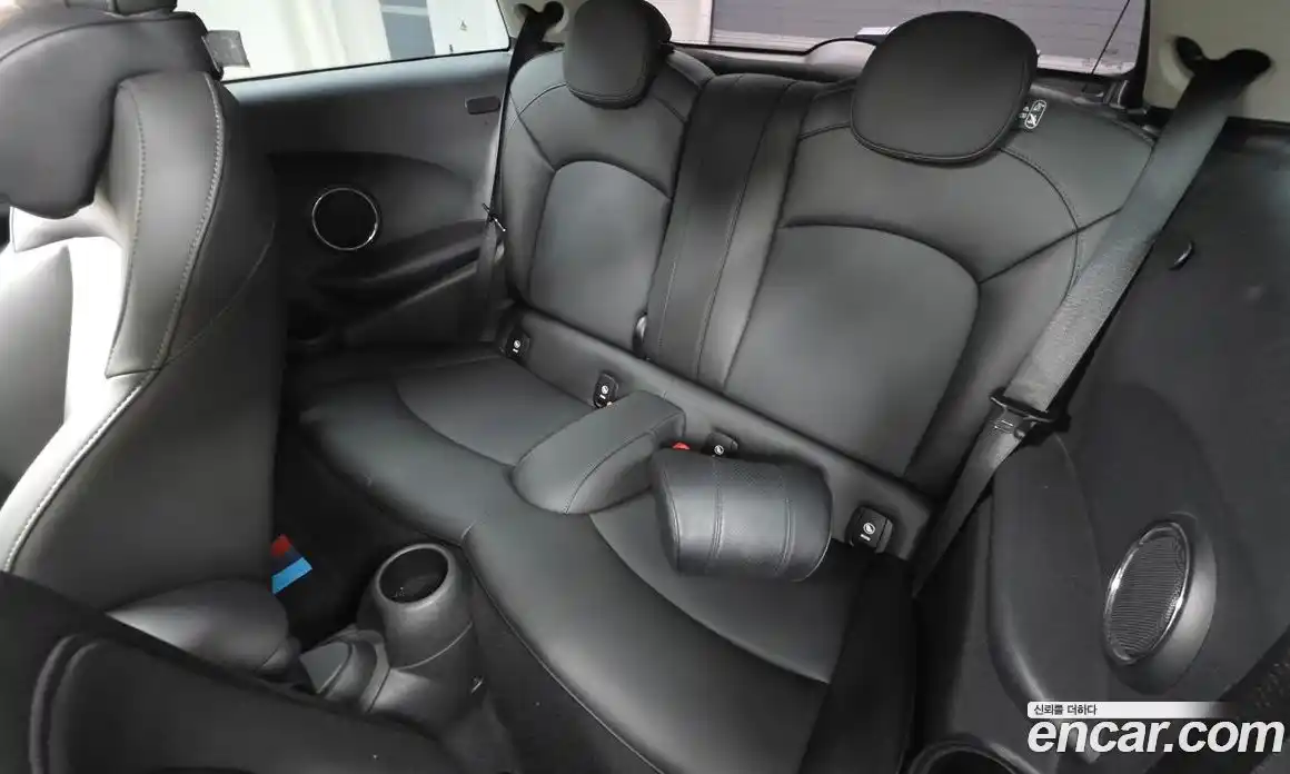 Mini Cooper 2019 2.0 автомат (гидро), фото 12