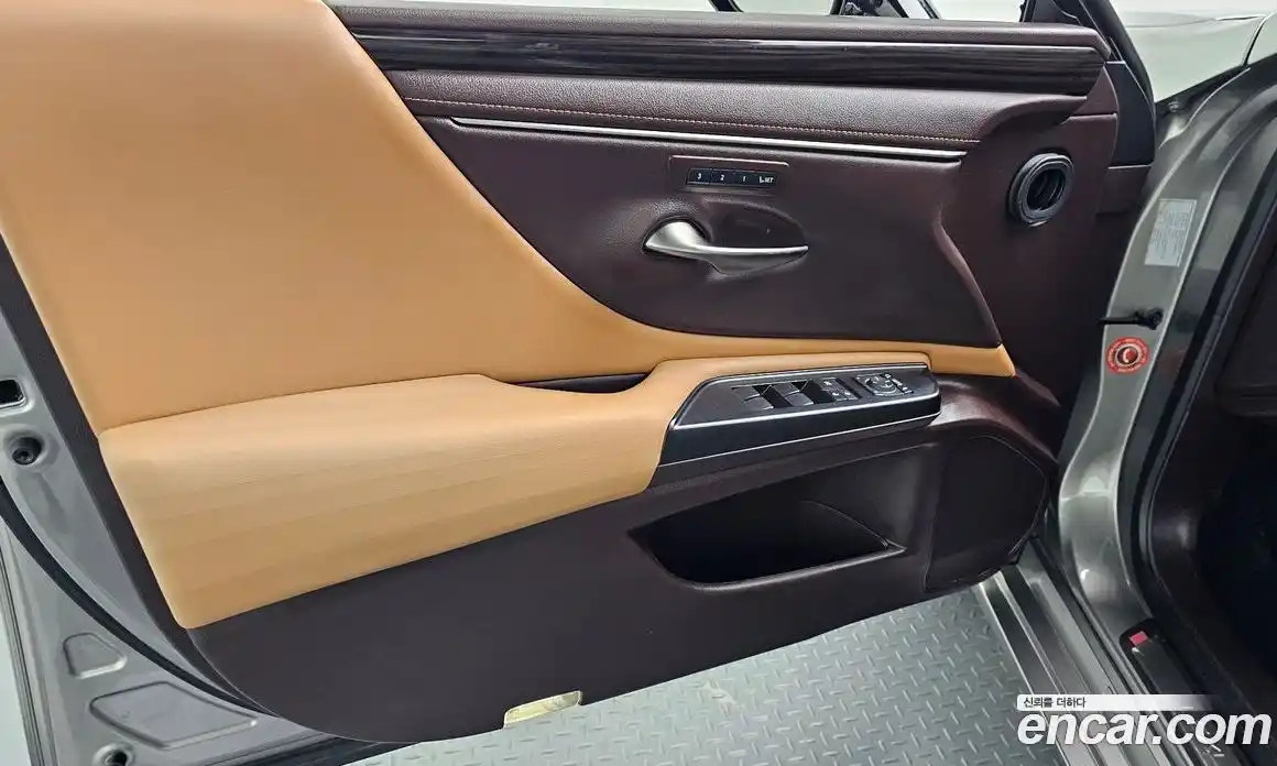Lexus ES 2019 2.5 гидро, фото 14