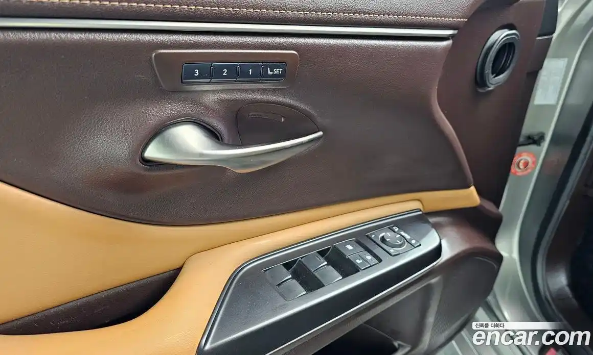 Lexus ES 2019 2.5 гидро, фото 23