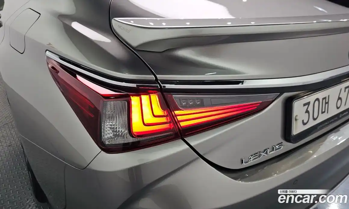 Lexus ES 2019 2.5 гидро, фото 9