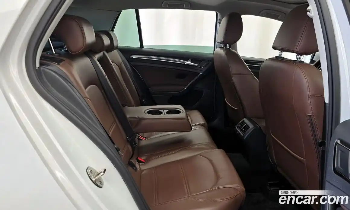 Volkswagen Golf 2013 2.0 автомат (гидро), фото 12
