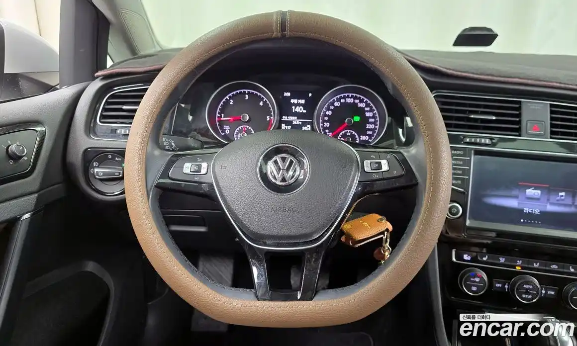 Volkswagen Golf 2013 2.0 автомат (гидро), фото 13