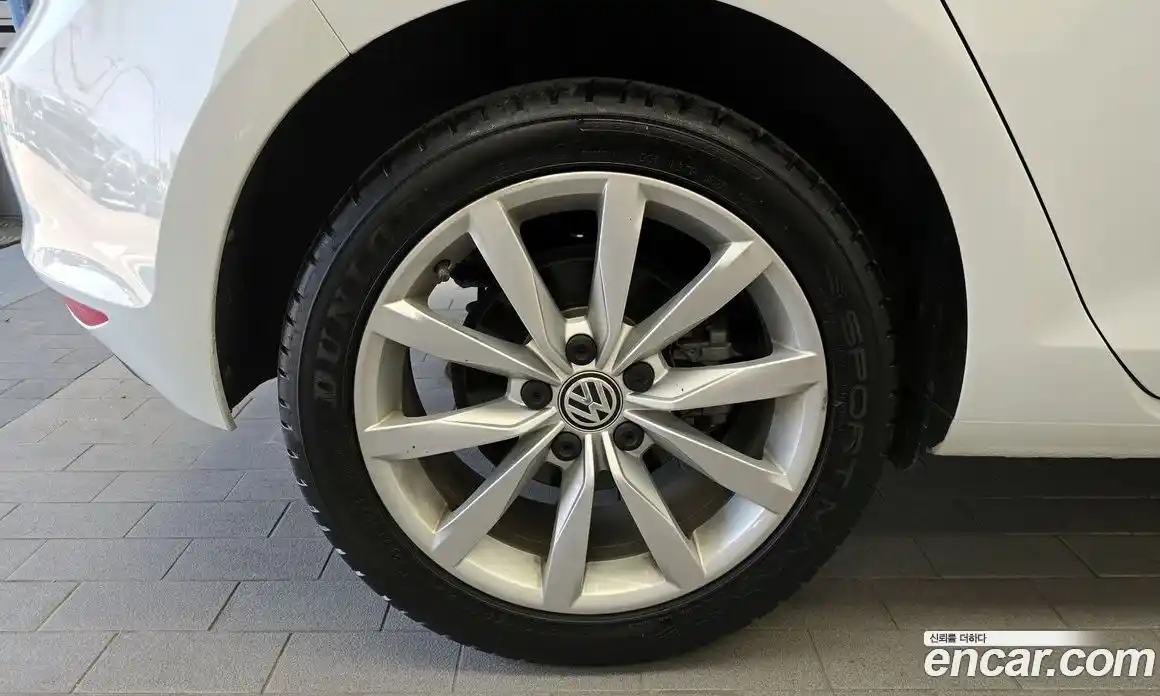 Volkswagen Golf 2013 2.0 автомат (гидро), фото 5