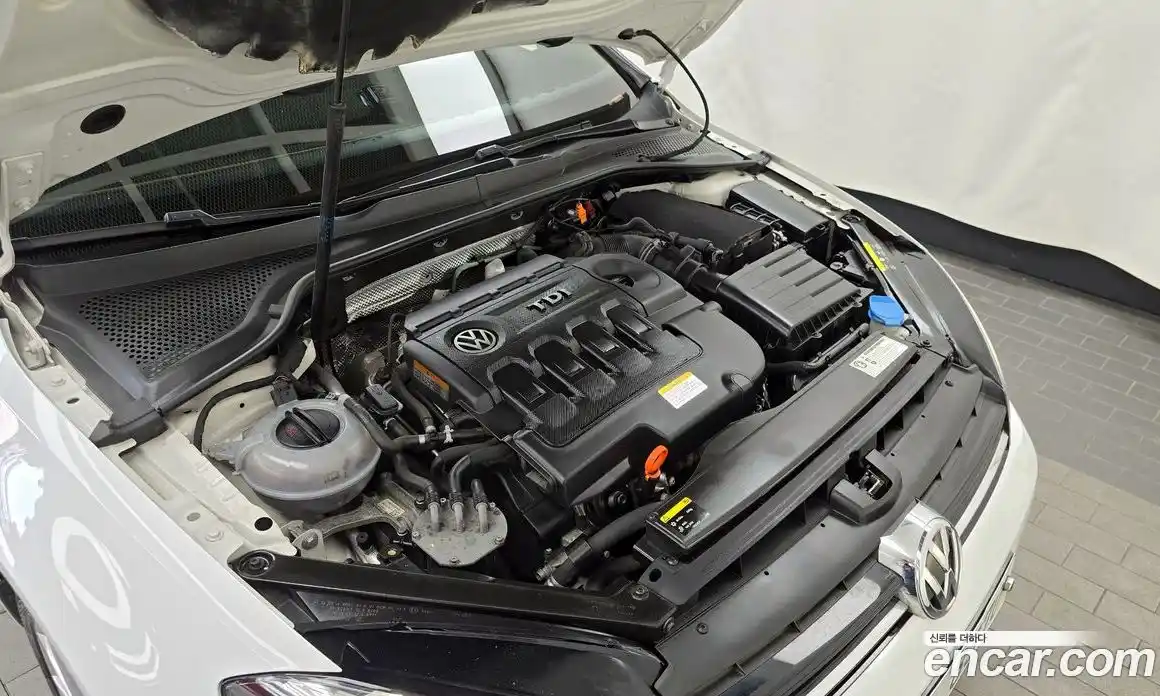 Volkswagen Golf 2013 2.0 автомат (гидро), фото 6