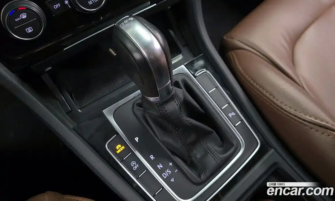 Volkswagen Golf 2013 2.0 автомат (гидро), фото 9