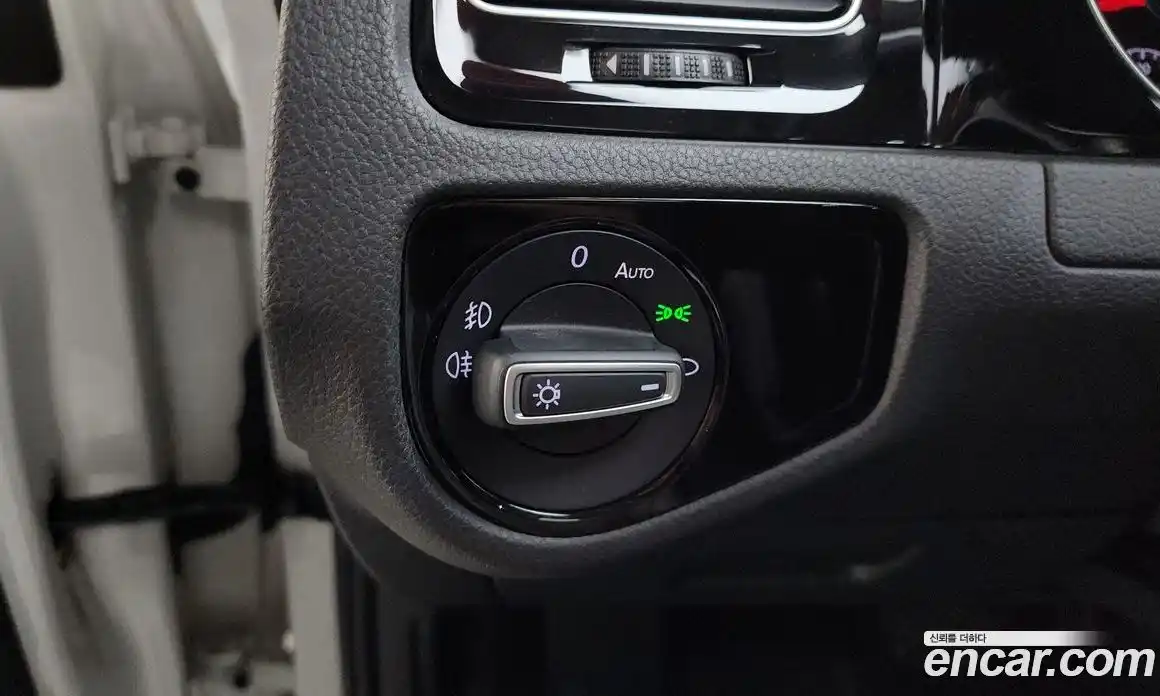 Volkswagen Golf 2015 2.0 автомат (гидро), фото 19