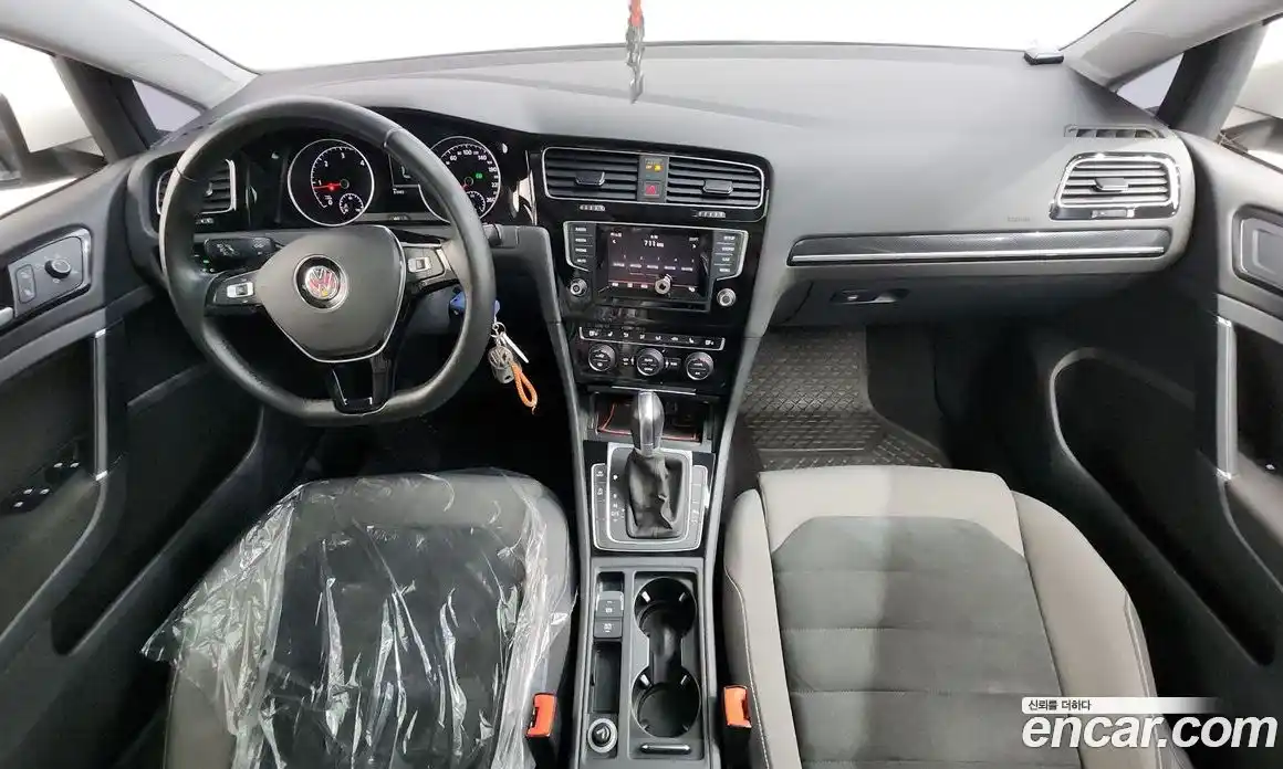 Volkswagen Golf 2015 2.0 автомат (гидро), фото 7