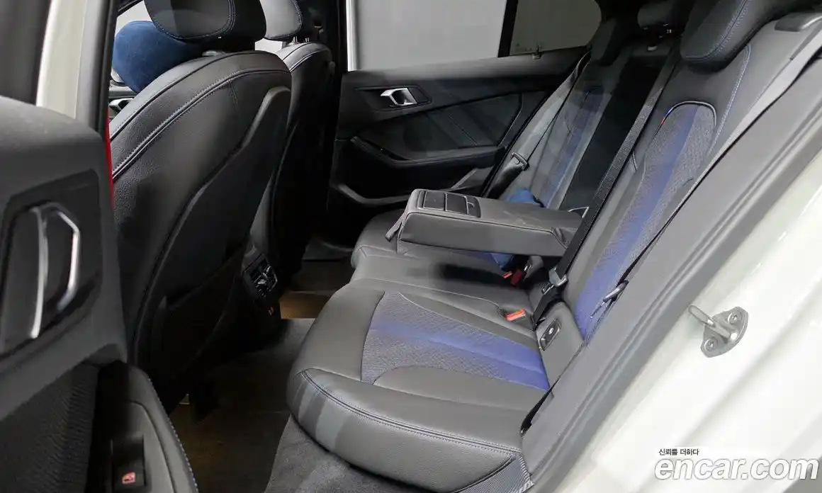 BMW 1 серия 2023 2.0 автомат (гидро), фото 18