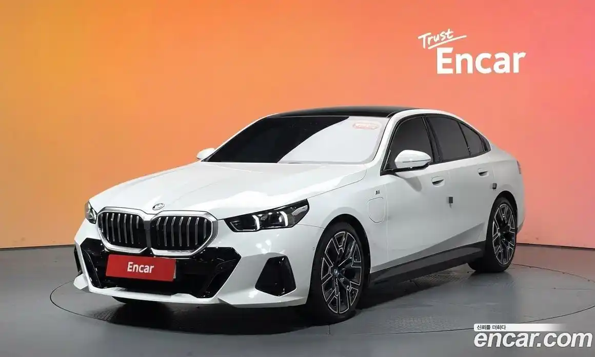 BMW 5 серия 2025 2.0 автомат (гидро), фото 36
