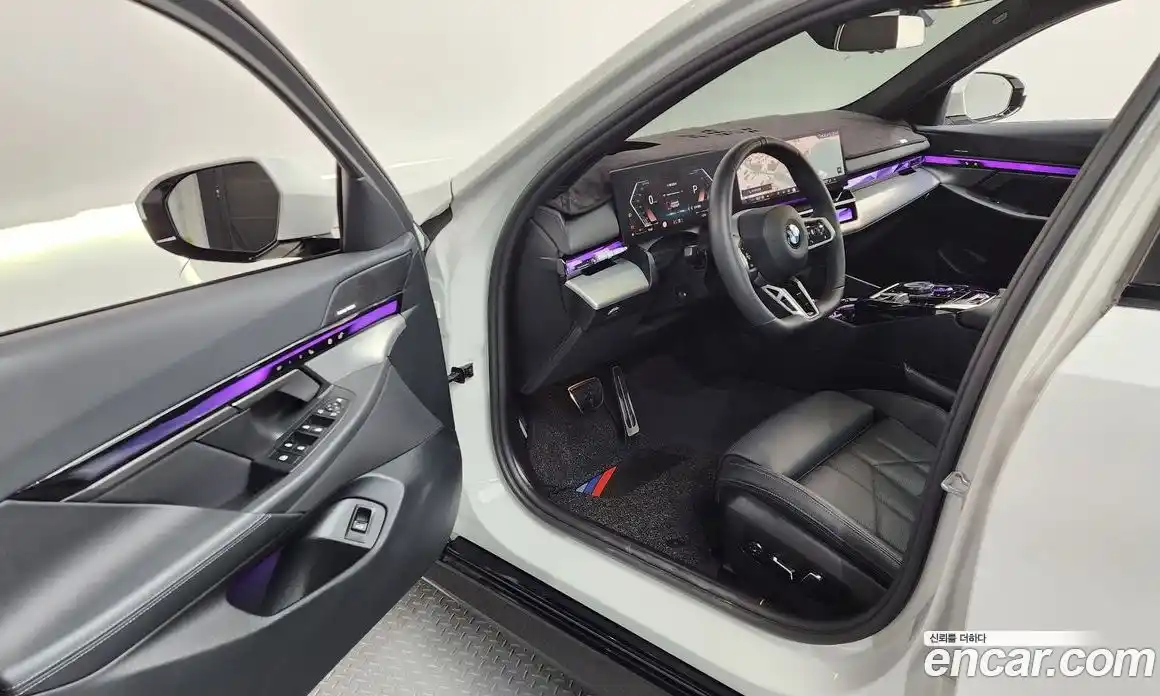 BMW 5 серия 2025 2.0 автомат (гидро), фото 13