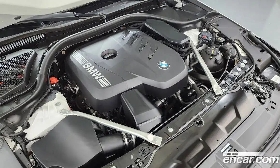 BMW 5 серия 2025 2.0 автомат (гидро), фото 6