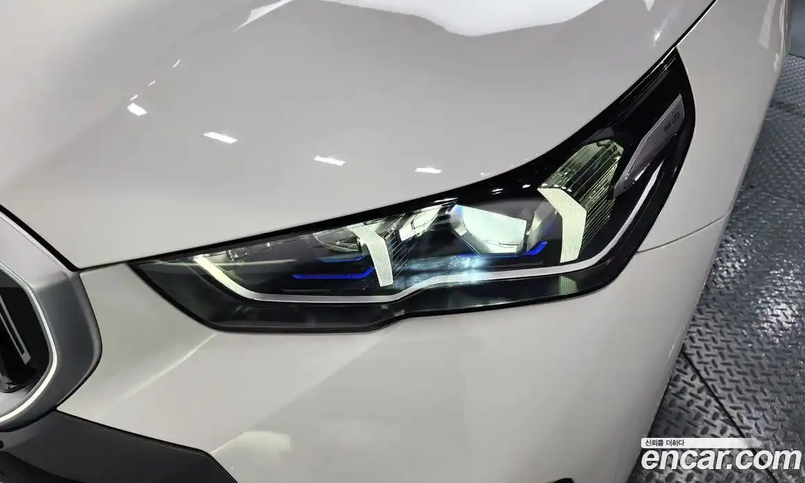 BMW 5 серия 2025 2.0 автомат (гидро), фото 8