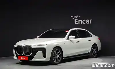 BMW 7 серия, 2025, 17 381 км