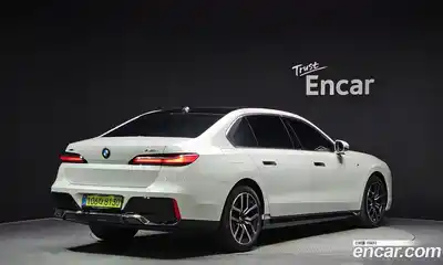 BMW 7 серия 2025 3.0 автомат (гидро), миниатюра 2