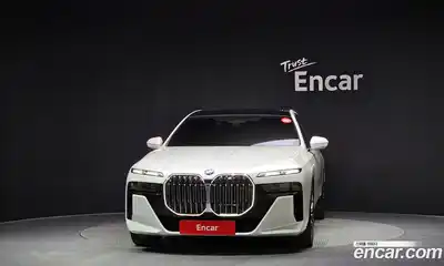 BMW 7 серия 2025 3.0 автомат (гидро), миниатюра 3