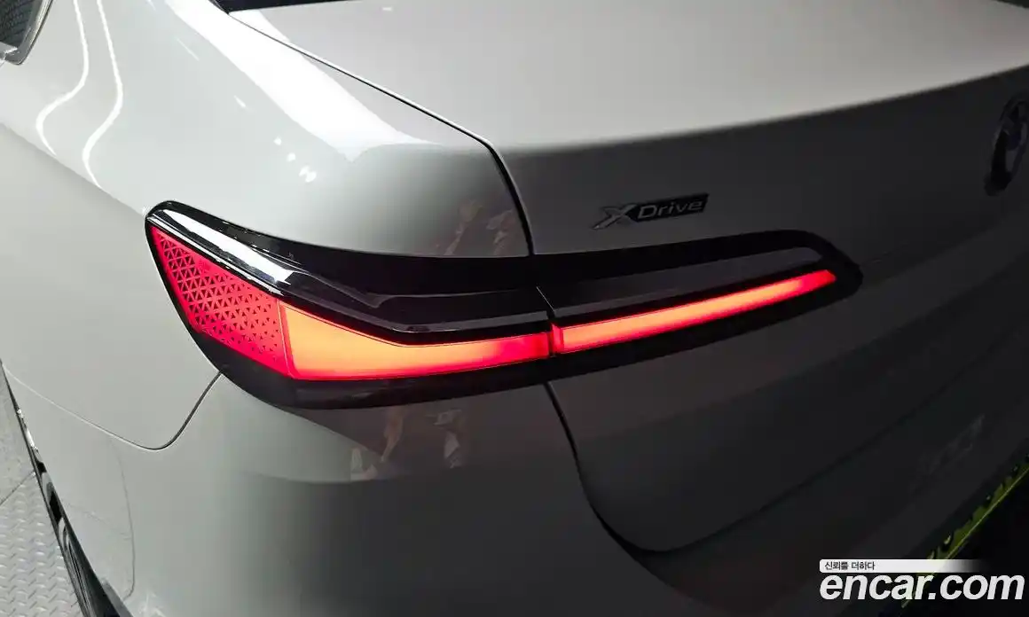 BMW 7 серия 2025 3.0 автомат (гидро), фото 9