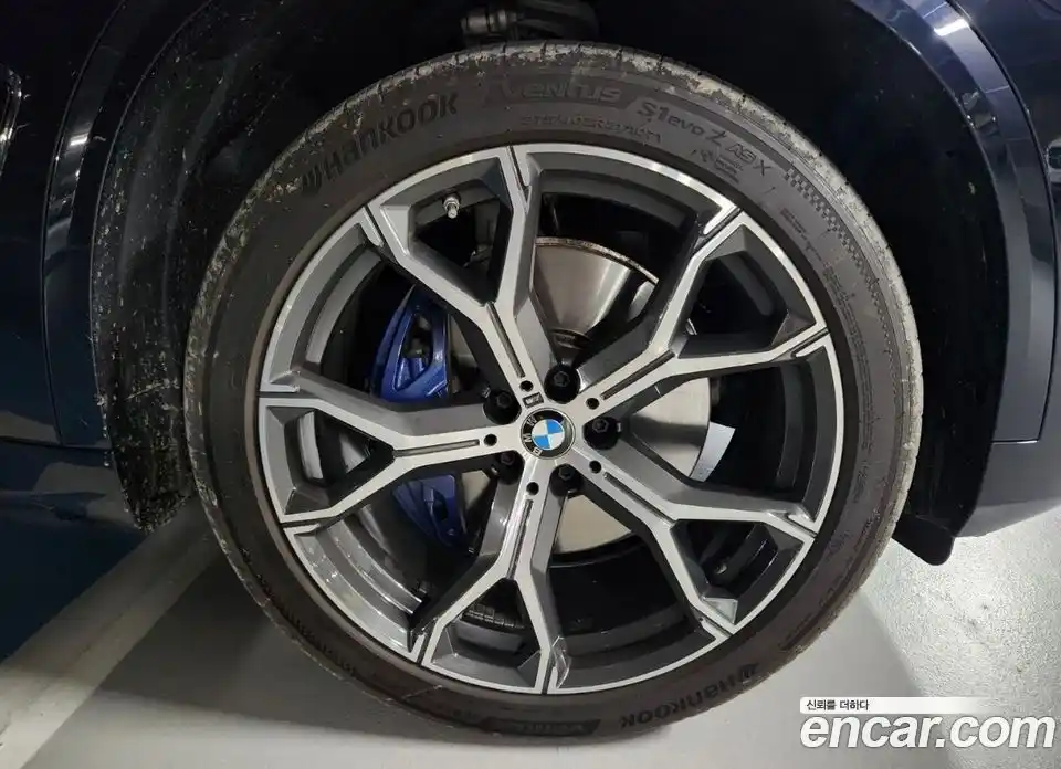 BMW X5 2023 3.0 автомат (гидро), фото 16