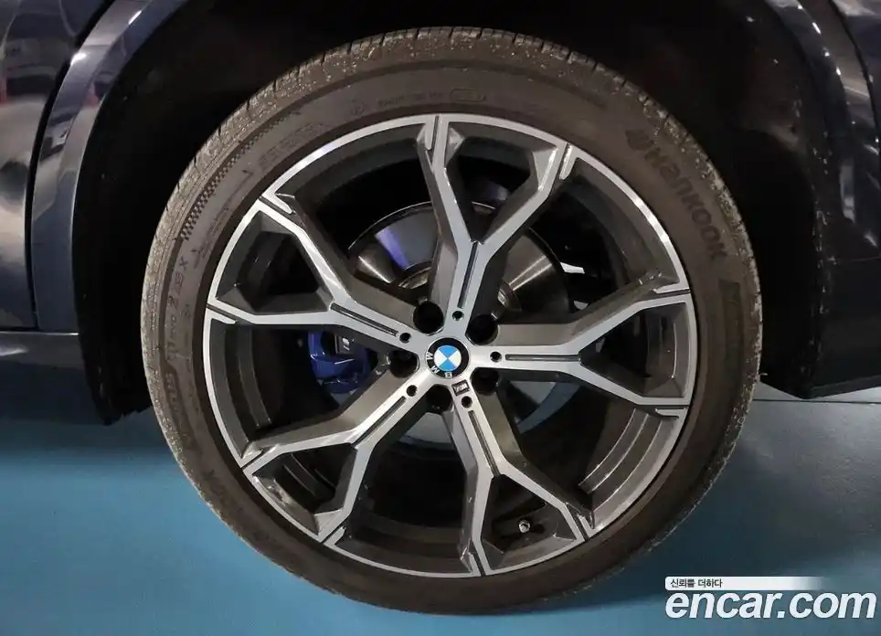 BMW X5 2023 3.0 автомат (гидро), фото 18