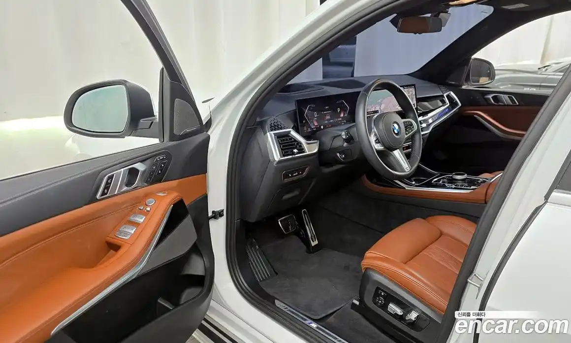 BMW X7 2024 3.0 автомат (гидро), фото 13