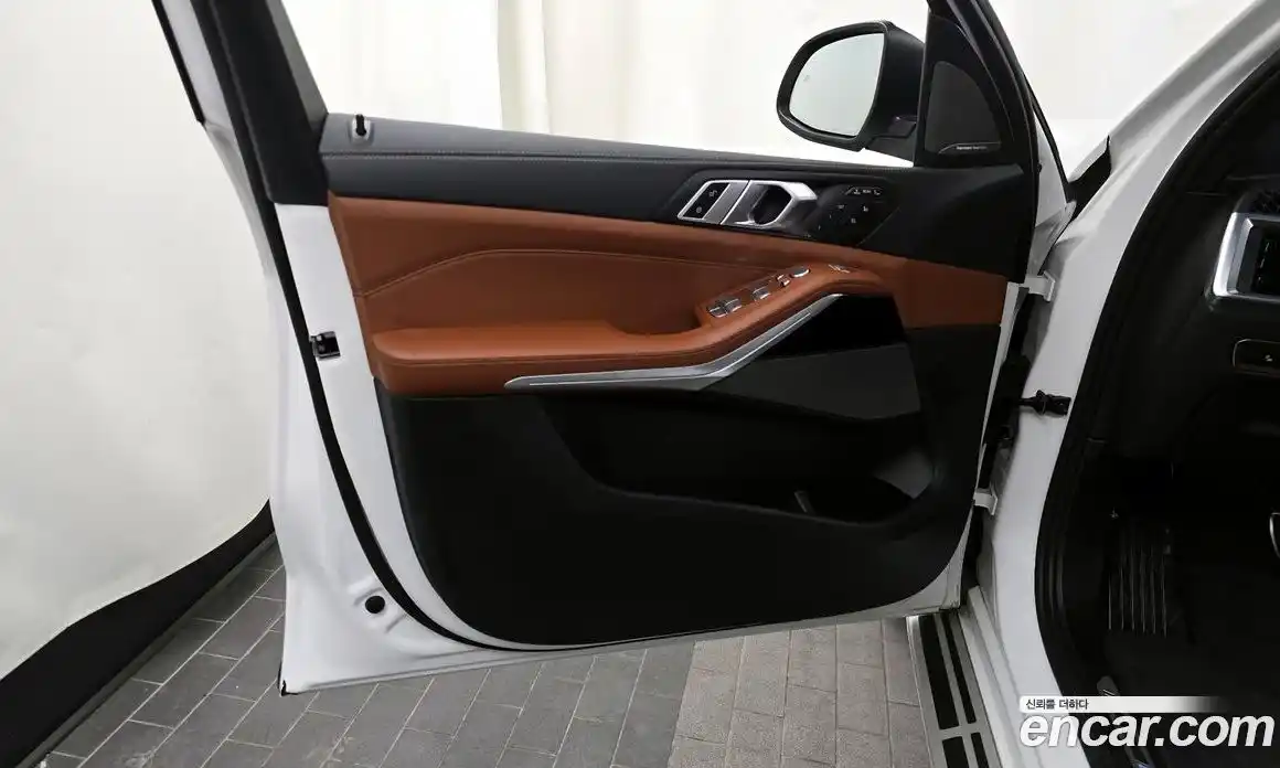 BMW X7 2024 3.0 автомат (гидро), фото 14