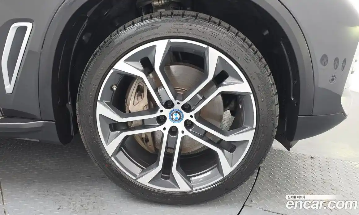 BMW X5 2022 3.0 автомат (гидро), фото 7