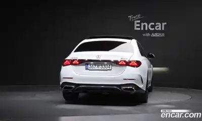 Mercedes-Benz E-Class 2025 2.0 автомат (гидро), миниатюра 4
