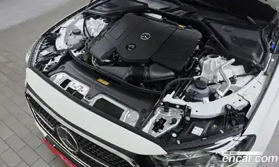 Mercedes-Benz E-Class 2025 2.0 автомат (гидро), миниатюра 6