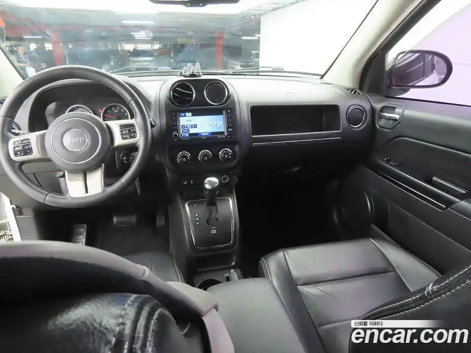 Jeep Compass 2011 2.4 автомат (гидро), фото 7