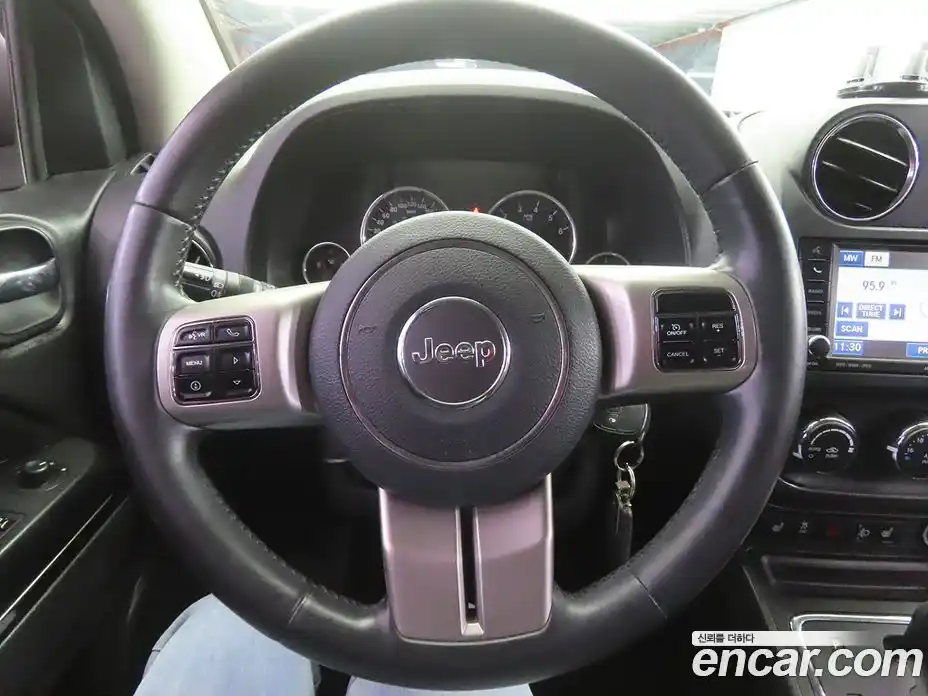 Jeep Compass 2011 2.4 автомат (гидро), фото 8
