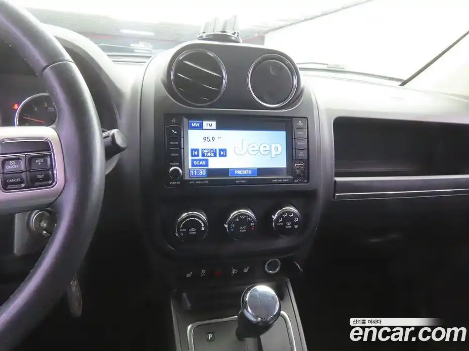 Jeep Compass 2011 2.4 автомат (гидро), фото 10