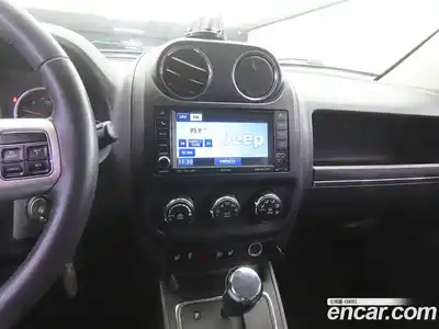 Jeep Compass 2011 2.4 автомат (гидро), миниатюра 10