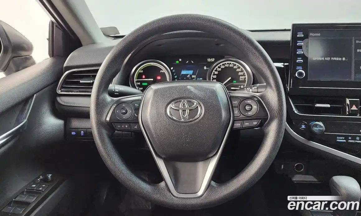 Toyota Camry 2023 2.5 гидро, фото 18