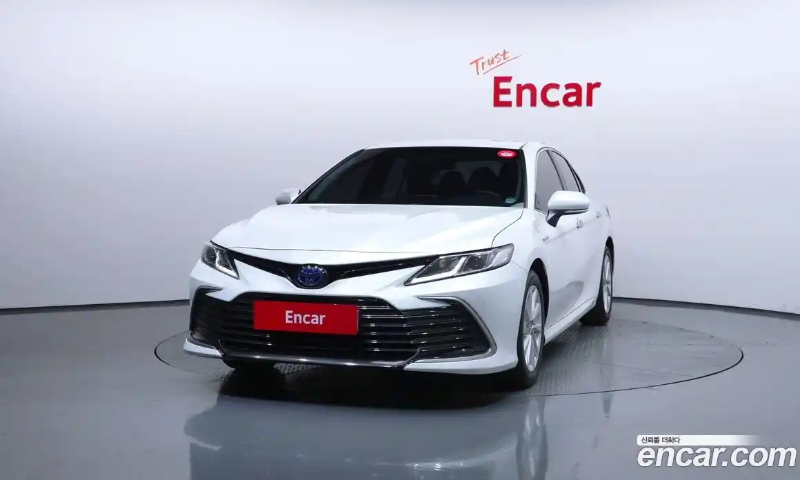 Toyota Camry 2023 2.5 гидро, фото 3