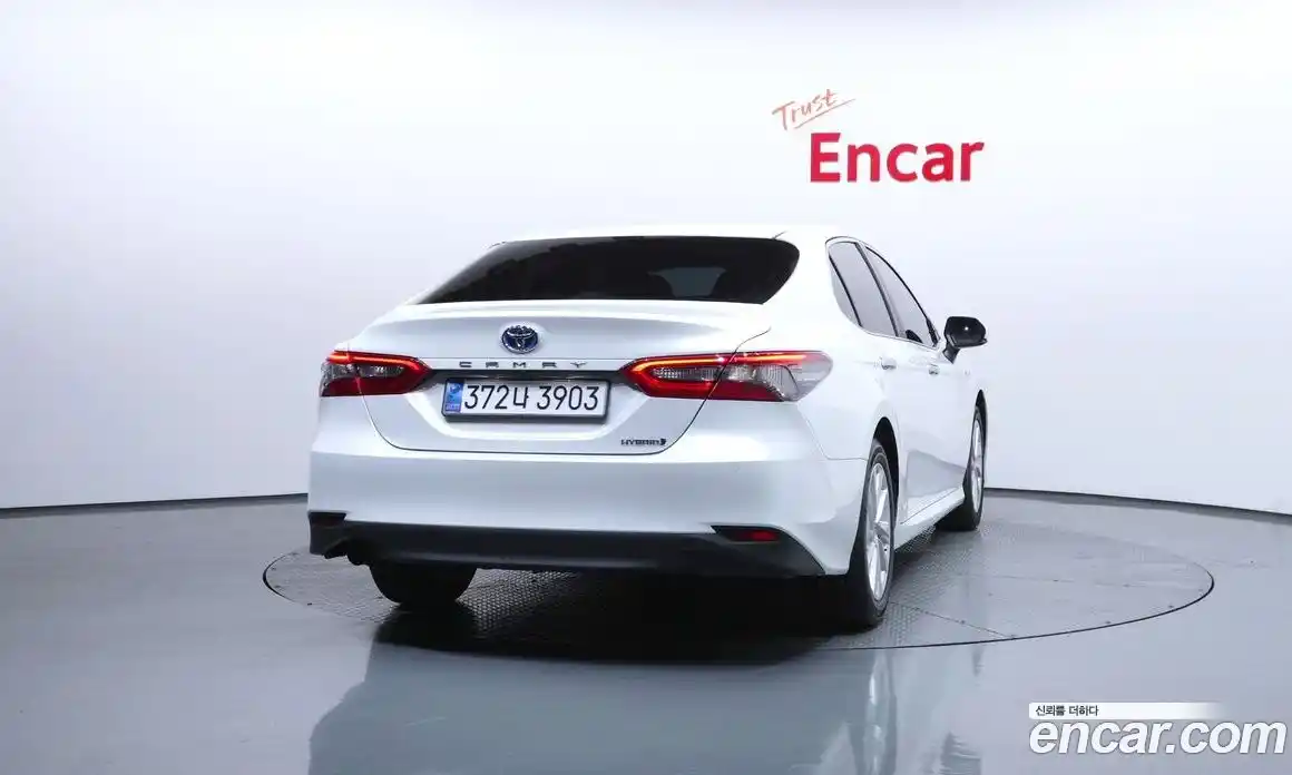 Toyota Camry 2023 2.5 гидро, фото 4
