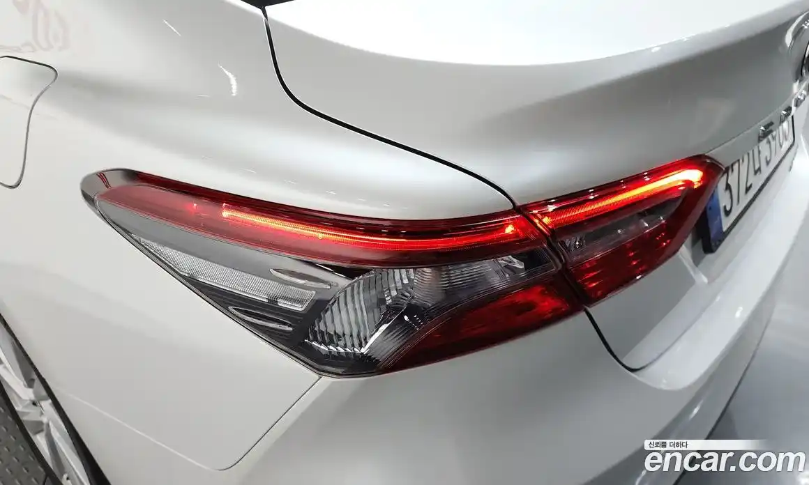 Toyota Camry 2023 2.5 гидро, фото 9