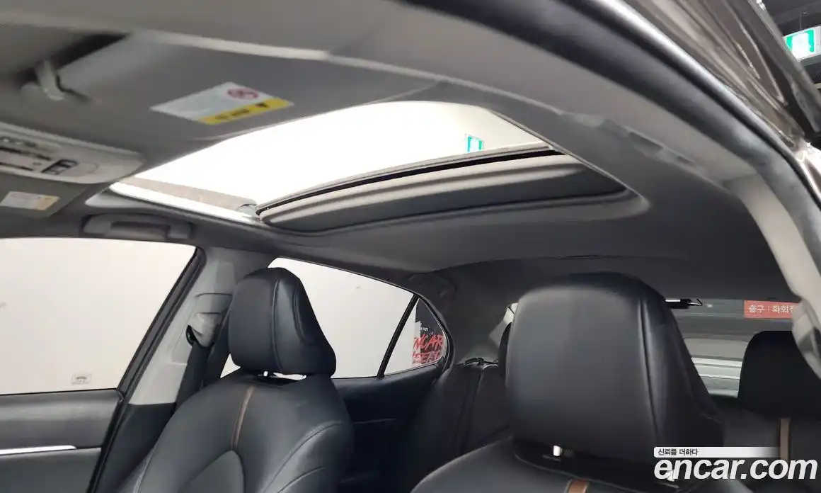 Toyota Camry 2017 2.5 гидро, фото 21