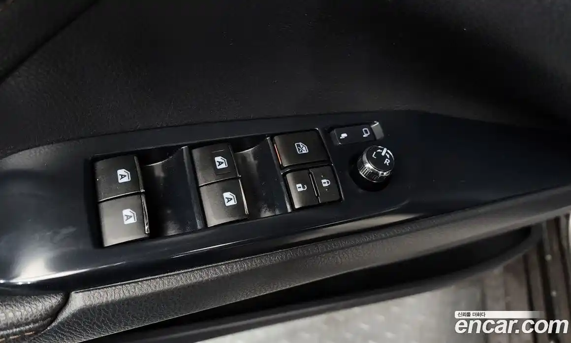 Toyota Camry 2017 2.5 гидро, фото 29