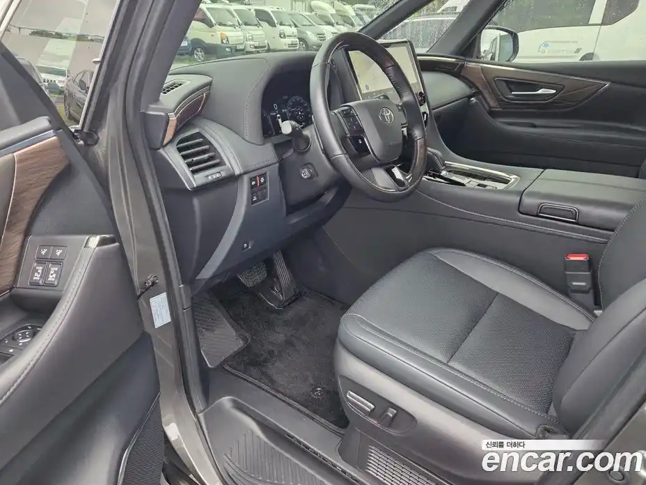 Toyota Alphard 2024 2.5 гидро, фото 11