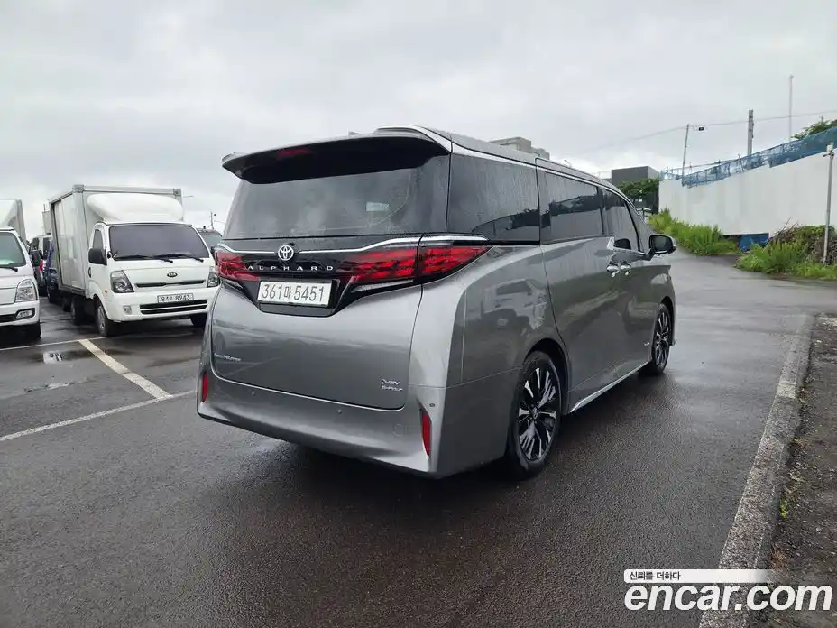 Toyota Alphard 2024 2.5 гидро, фото 2