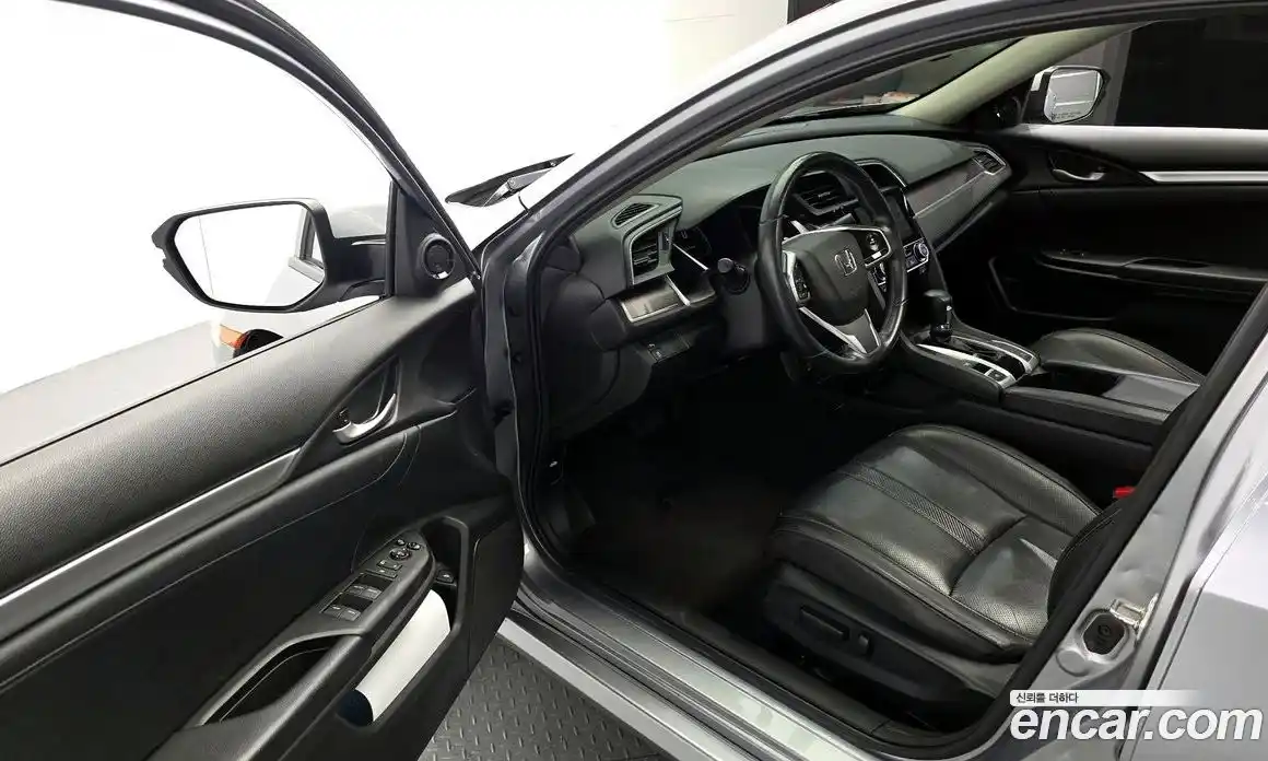 Honda Civic 2017 2.0 автомат (гидро), фото 10