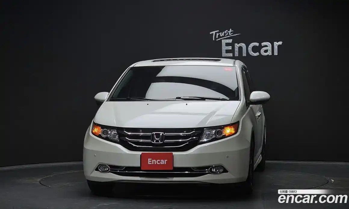Honda Odyssey 2016 3.5 автомат (гидро), фото 3