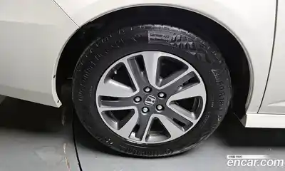 Honda Odyssey 2016 3.5 автомат (гидро), миниатюра 5