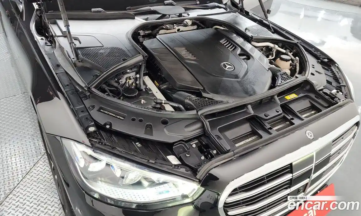 Mercedes-Benz S-Class 2022 4.0 автомат (гидро), фото 6