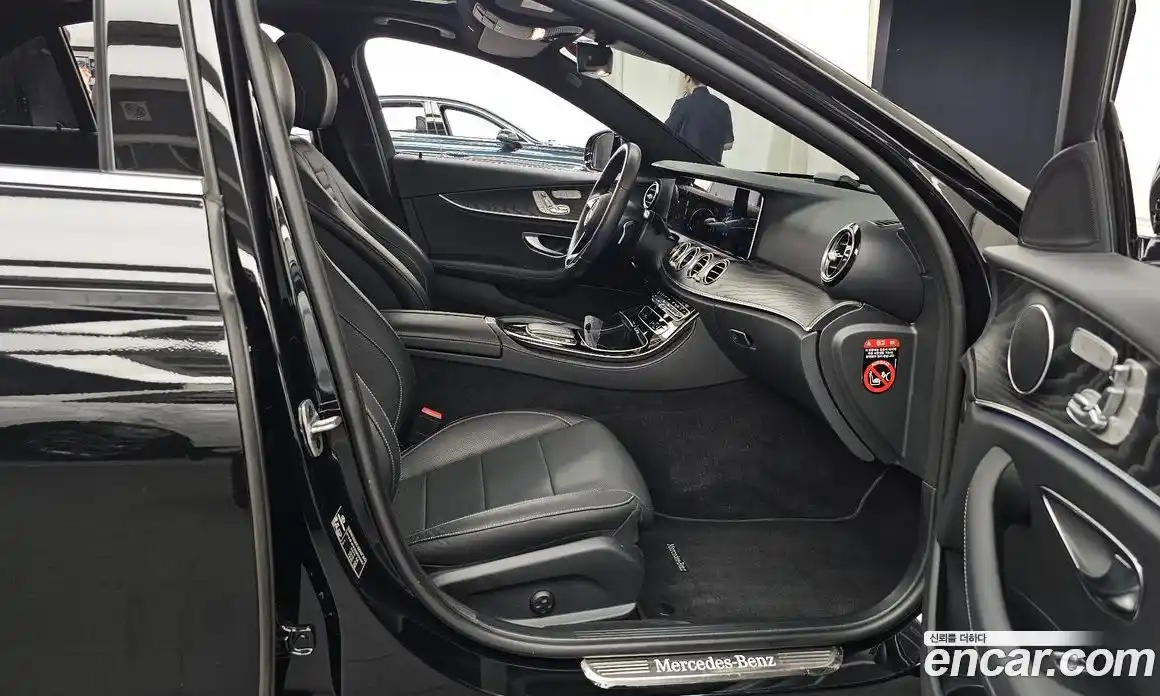 Mercedes-Benz E-Class 2022 2.0 автомат (гидро), фото 17