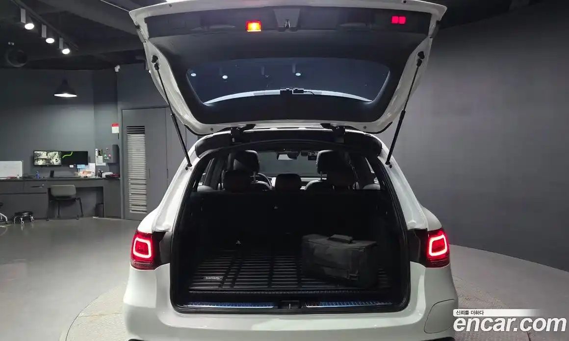 Mercedes-Benz GLC-Class 2021 2.0 автомат (гидро), фото 26
