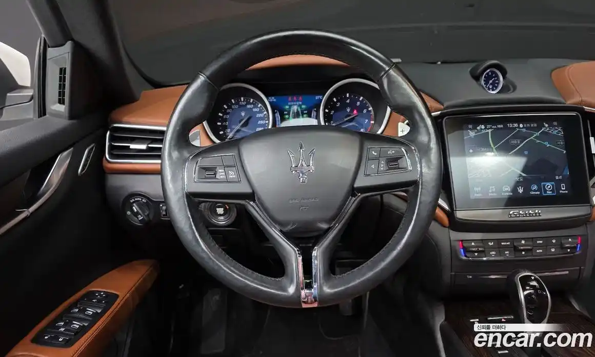 Maserati Ghibli 2018 3.0 гидро, фото 20