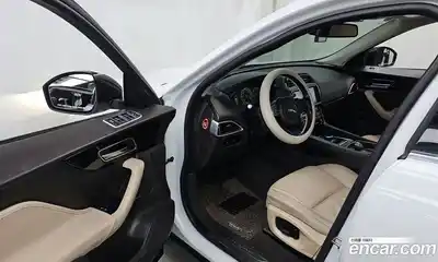 Jaguar F-Pace 2017 2.0 гидро, миниатюра 10